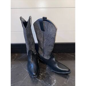 Coconuts by Matisse Banks Boot Size 6 Faux leather and fabric upper Black